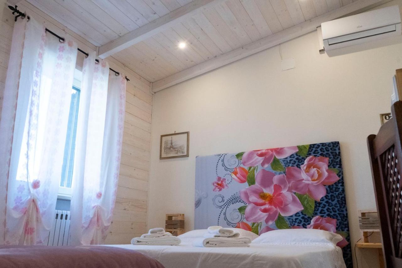 Villa Lina Bed&Breakfast Taranto Exteriör bild