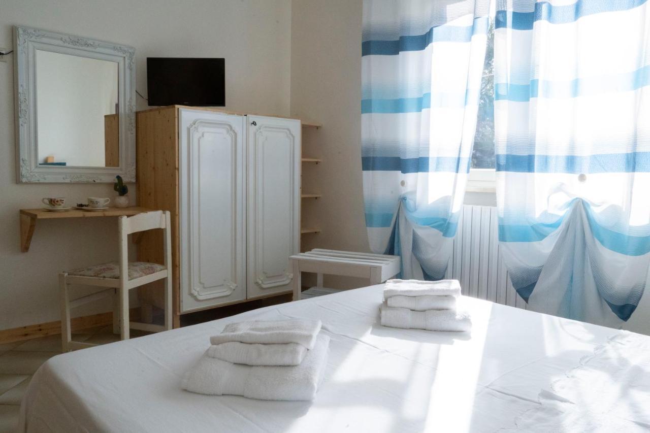Villa Lina Bed&Breakfast Taranto Exteriör bild