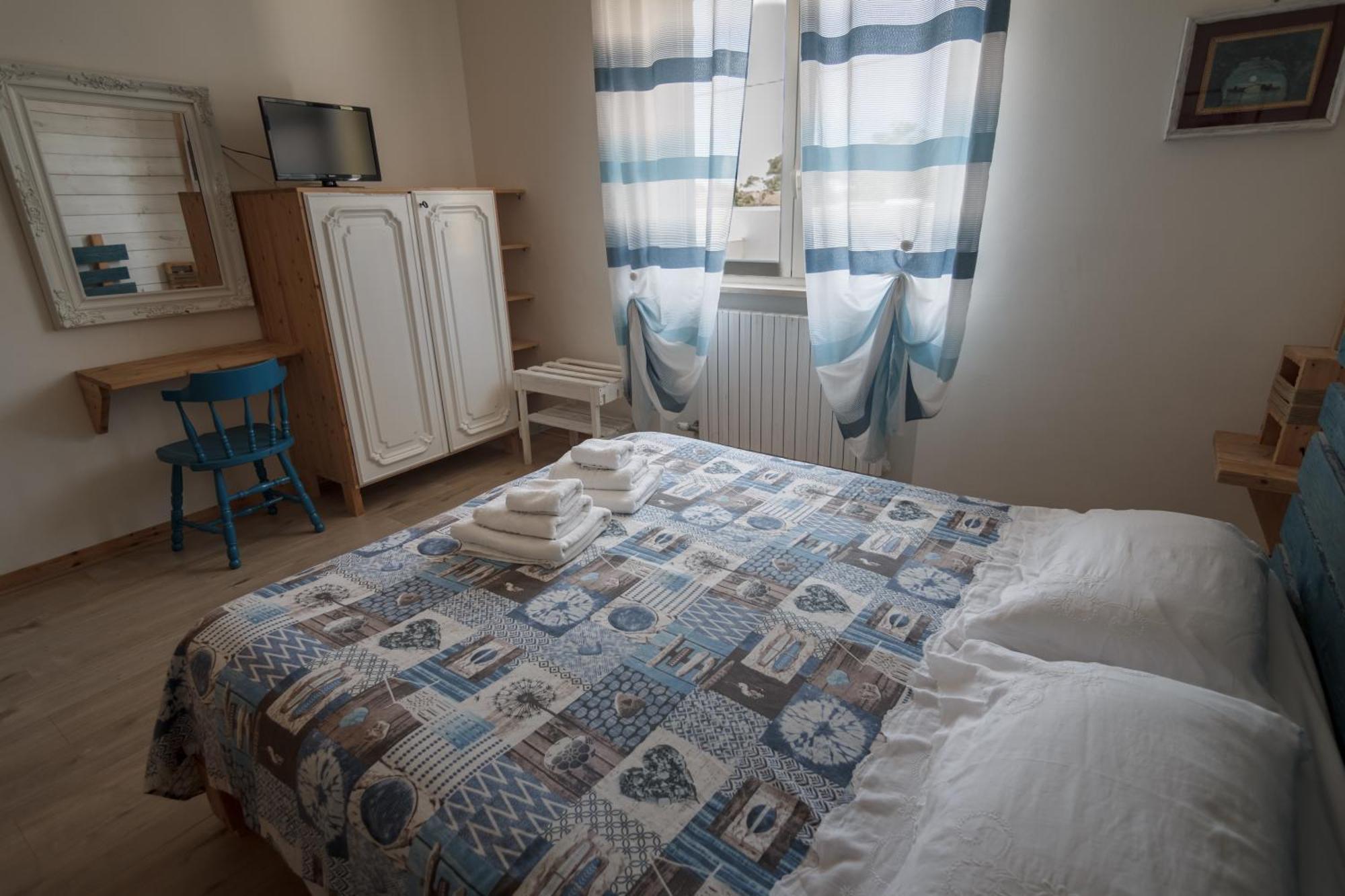 Villa Lina Bed&Breakfast Taranto Exteriör bild