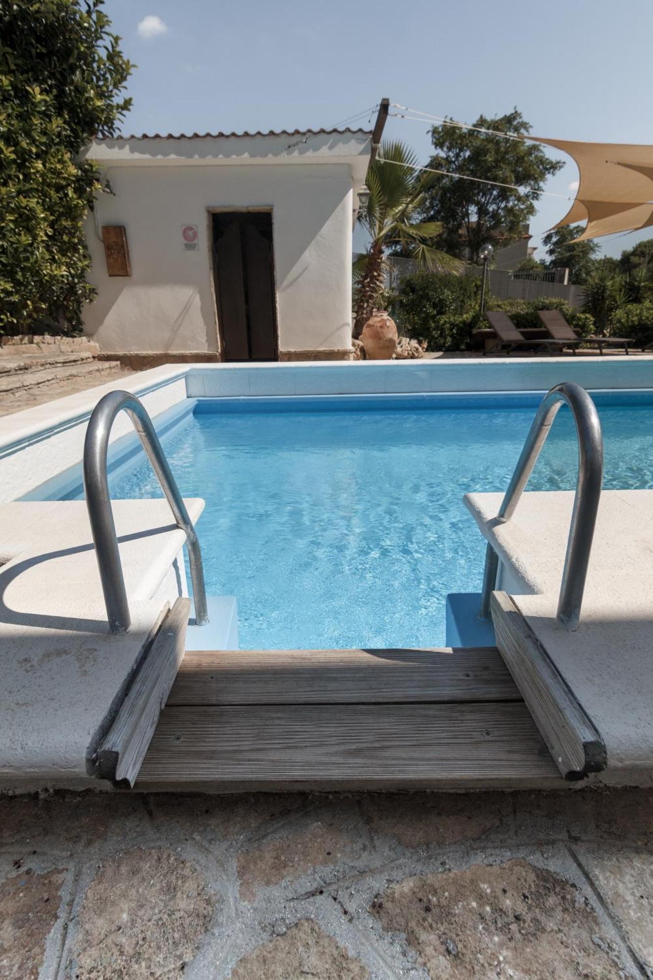 Villa Lina Bed&Breakfast Taranto Exteriör bild